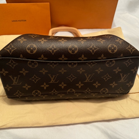 Authentic Louis Vuitton Rivoli PM Bag! - Picture 5 of 14